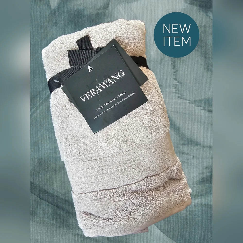 Vera Wang Lavander Hand Towel Set - Two Pack